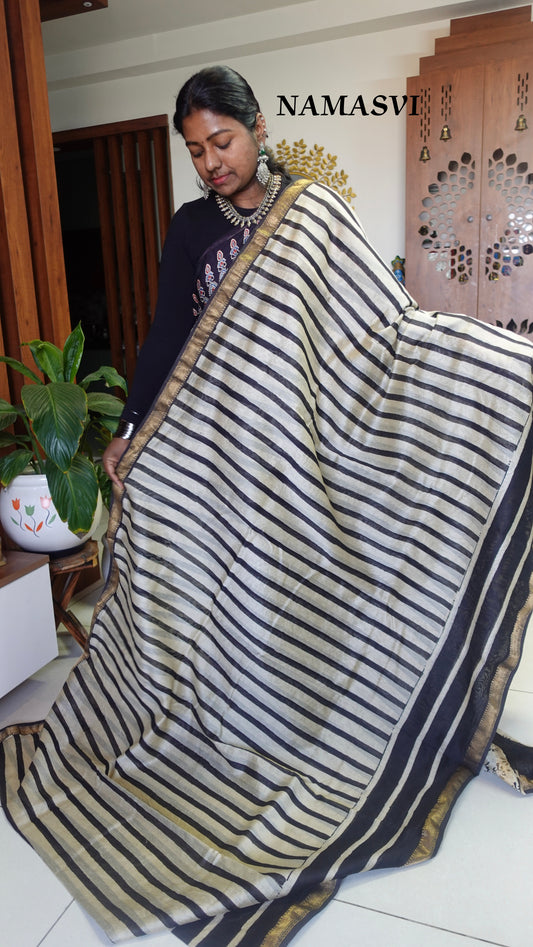 IVORY FIELD- Handblock printed pure Maheshwari silk cotton saree